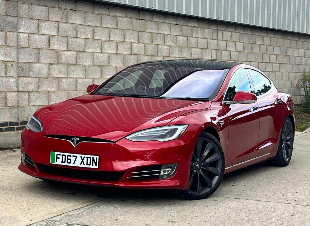 TESLA MODEL S