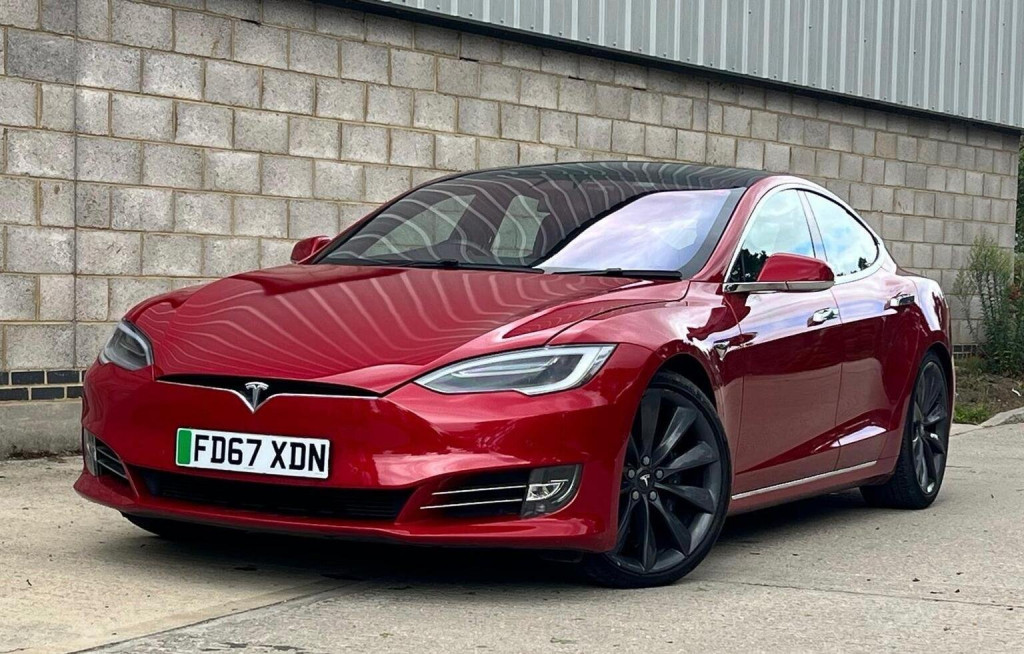 TESLA MODEL S