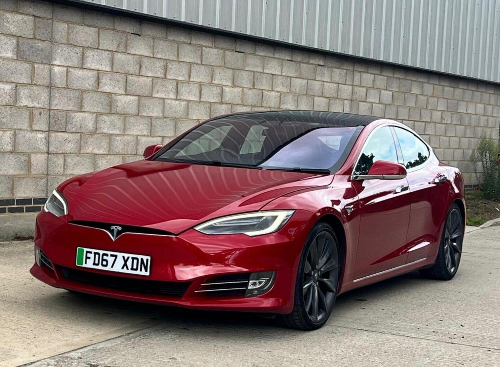 TESLA MODEL S