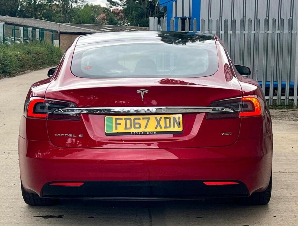 TESLA MODEL S