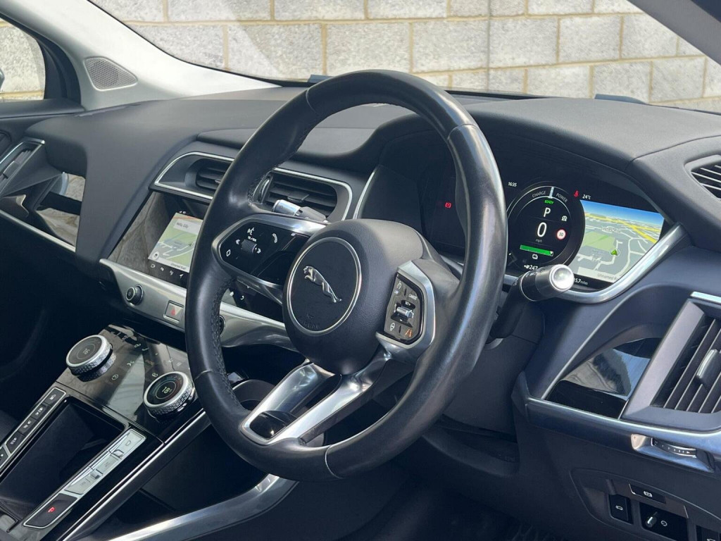 JAGUAR I-Pace