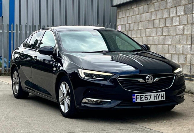 VAUXHALL INSIGNIA