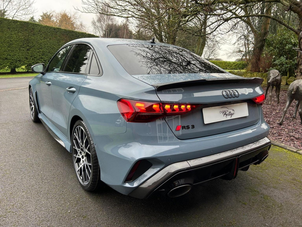 AUDI RS3
