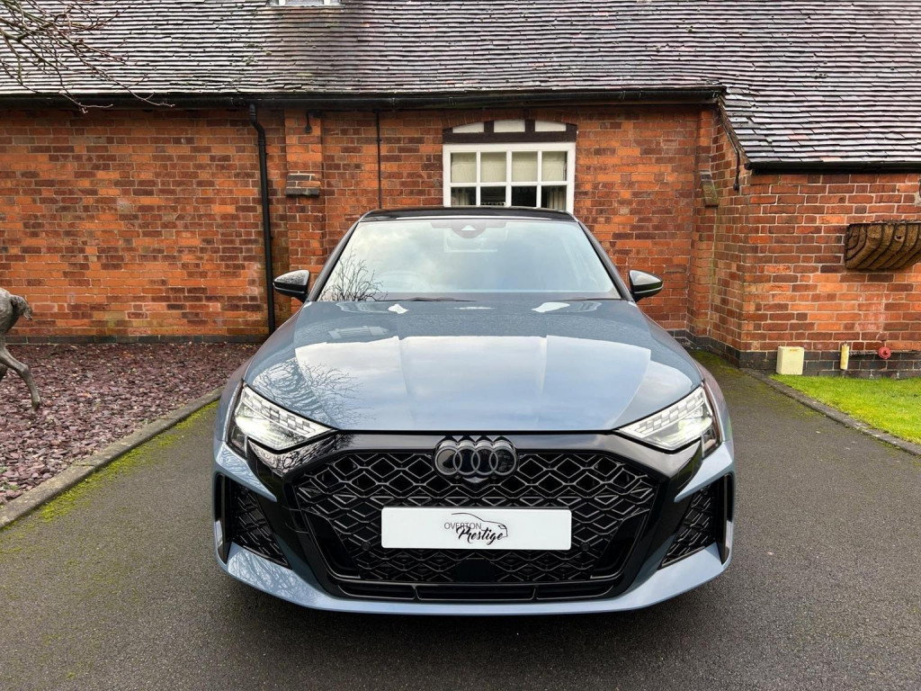 AUDI RS3