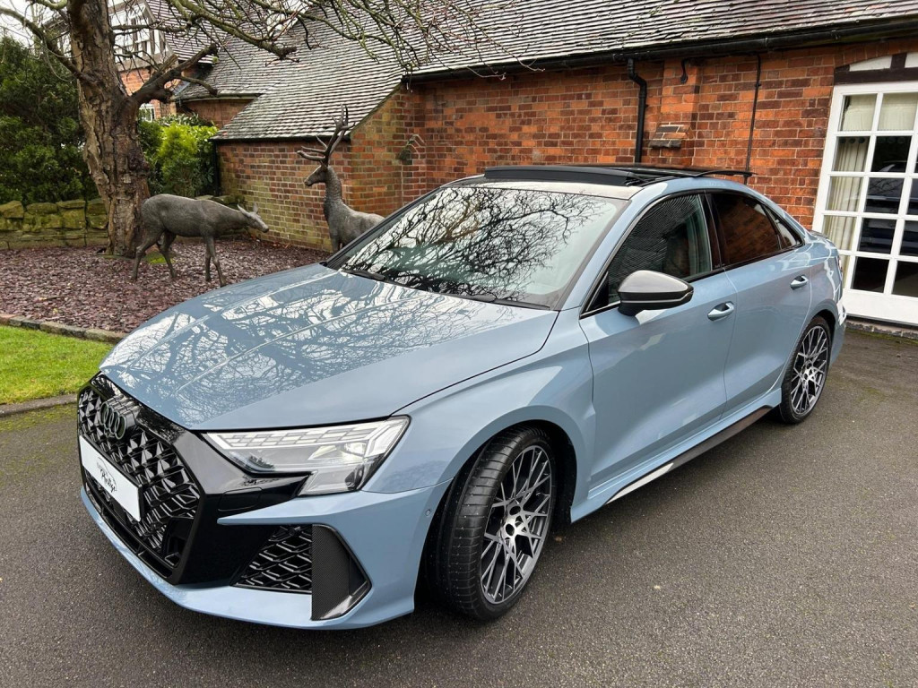 AUDI RS3