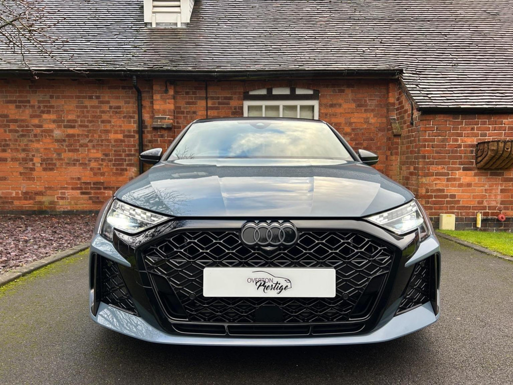 AUDI RS3