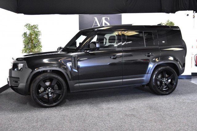 LAND ROVER DEFENDER 110