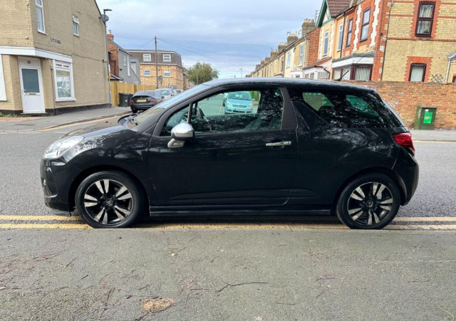 CITROEN DS3 1.6 HDi Black