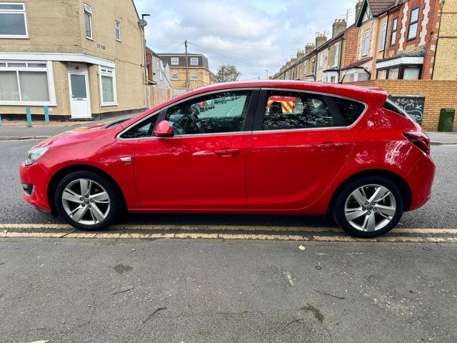 VAUXHALL ASTRA 1.6 16v SRi