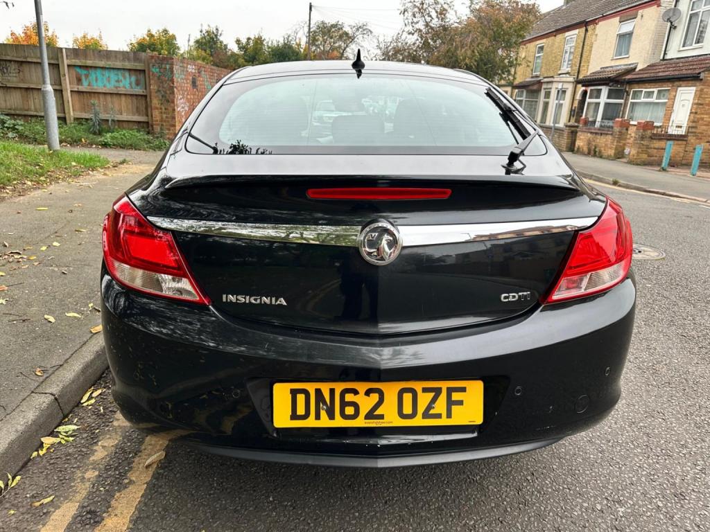 VAUXHALL INSIGNIA