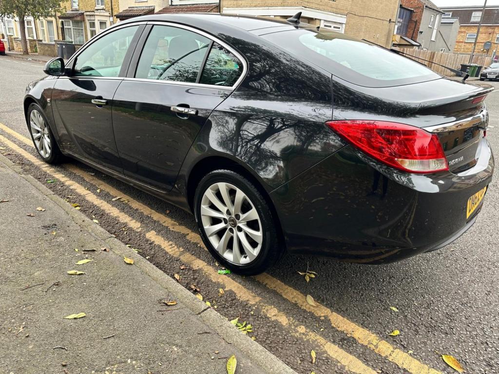 VAUXHALL INSIGNIA
