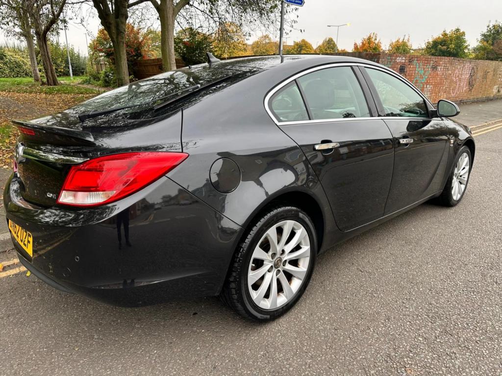 VAUXHALL INSIGNIA