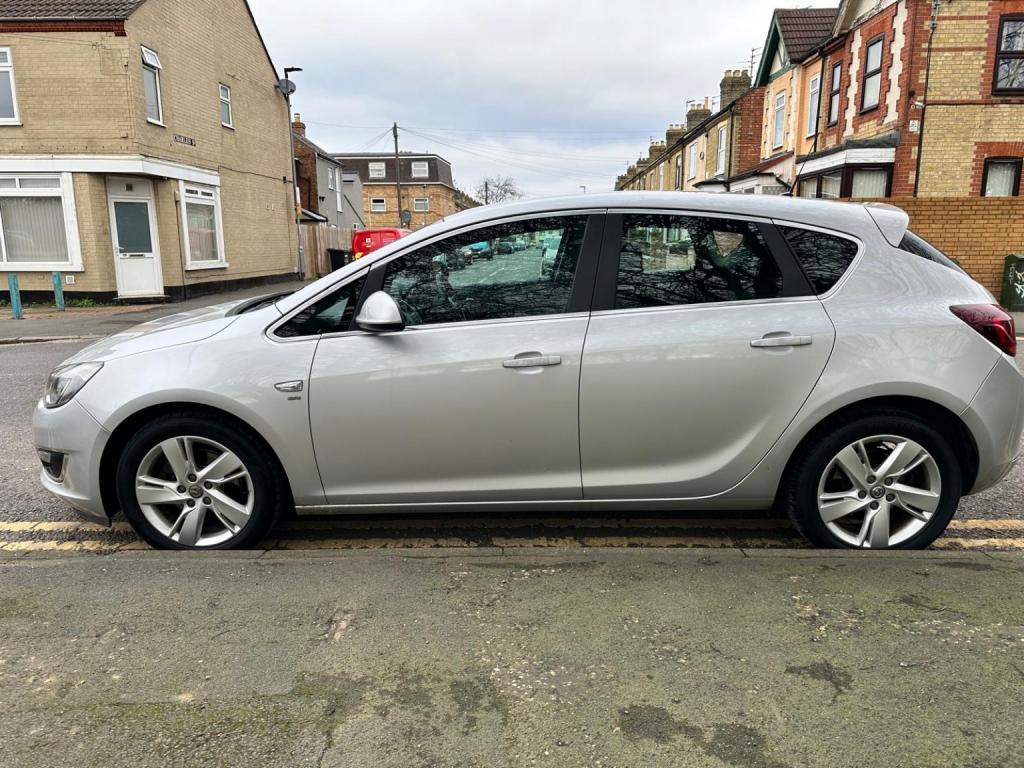 VAUXHALL ASTRA