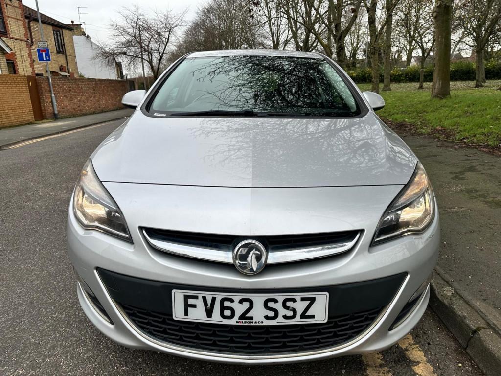 VAUXHALL ASTRA