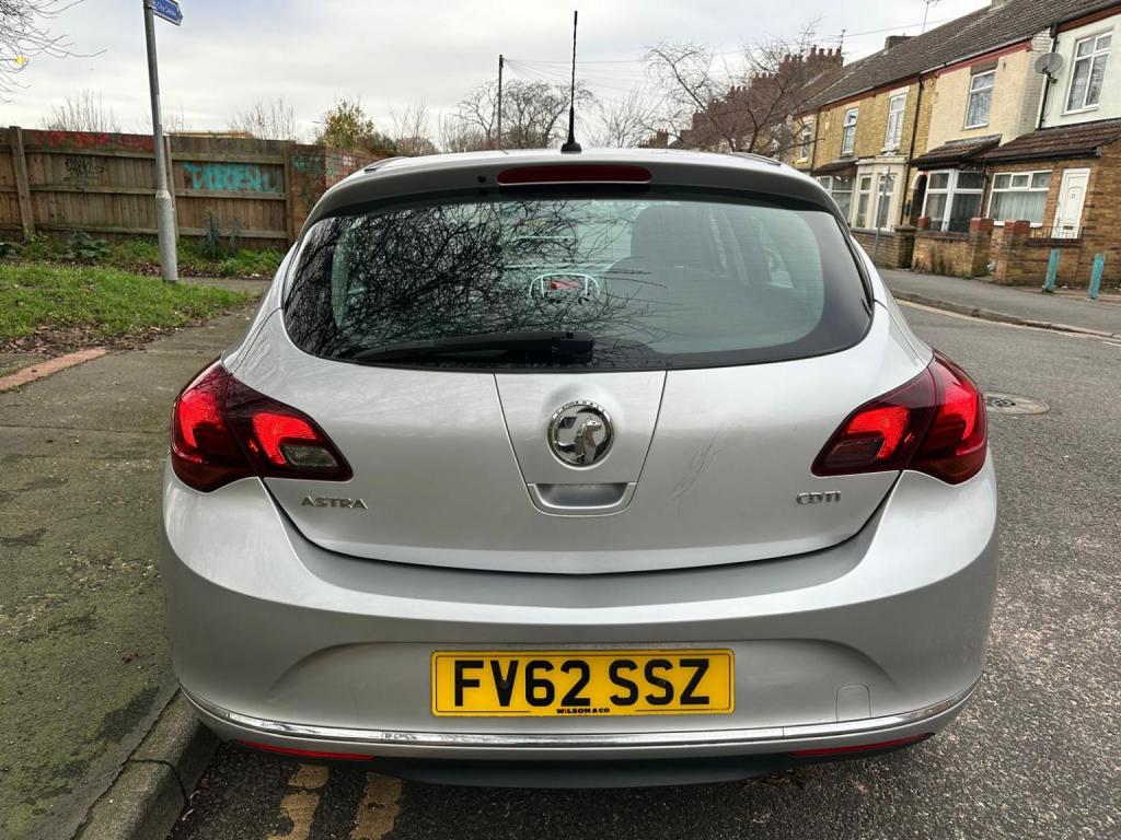 VAUXHALL ASTRA