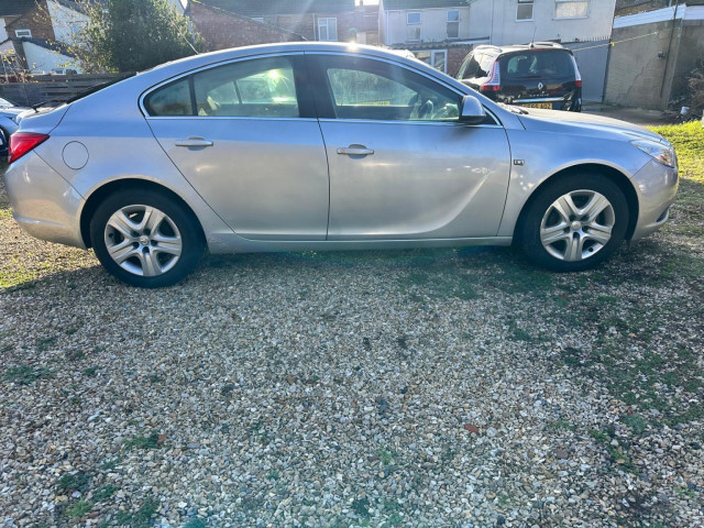 VAUXHALL INSIGNIA 2.0 CDTi Exclusiv