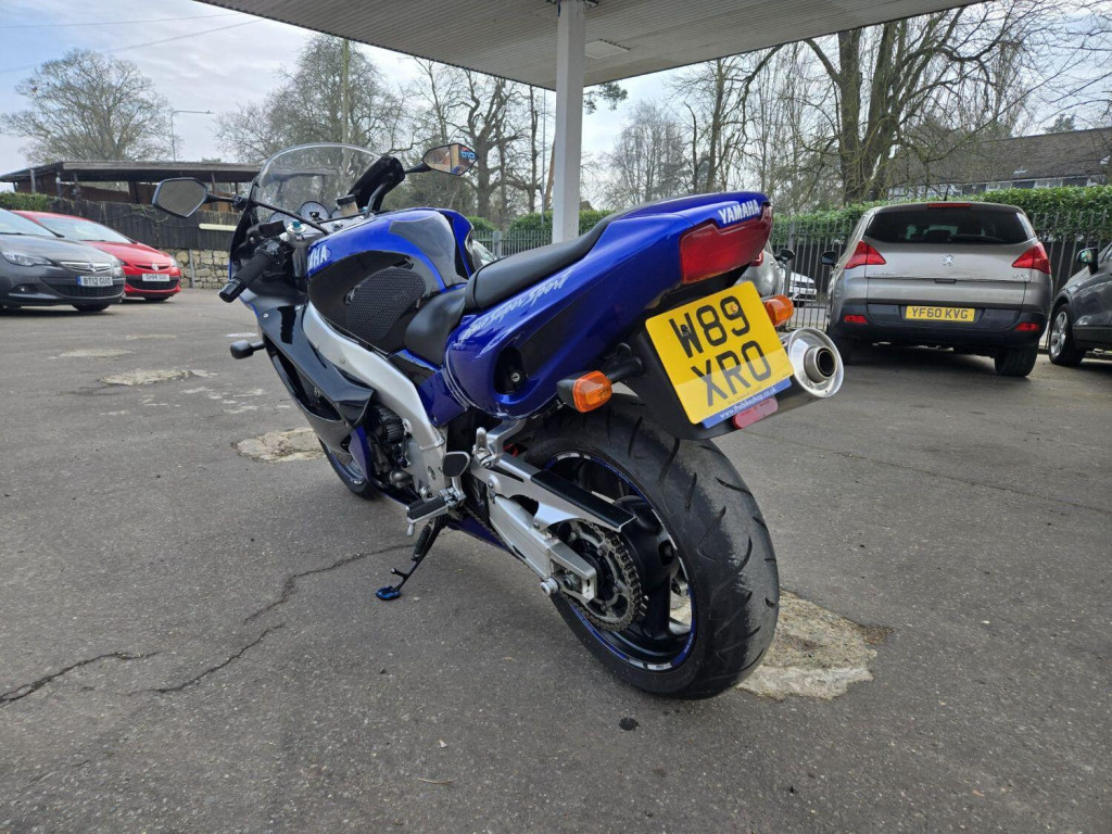 YAMAHA YZF1000R Thunderace