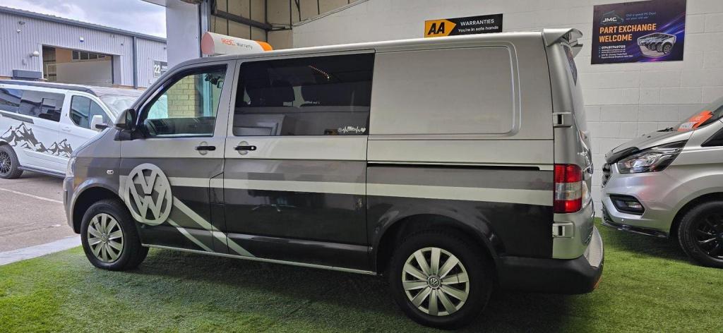 VOLKSWAGEN TRANSPORTER