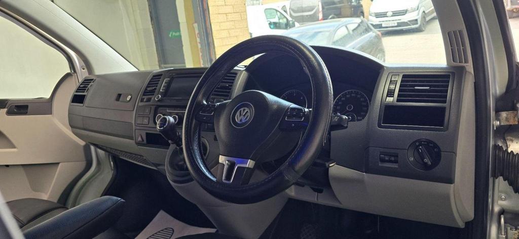 VOLKSWAGEN TRANSPORTER