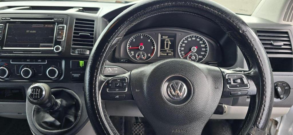 VOLKSWAGEN TRANSPORTER