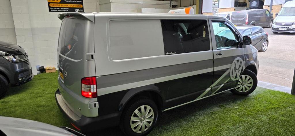 VOLKSWAGEN TRANSPORTER