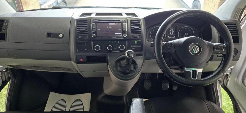 VOLKSWAGEN TRANSPORTER