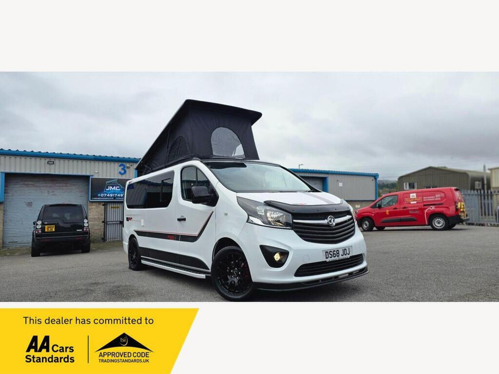 VAUXHALL VIVARO