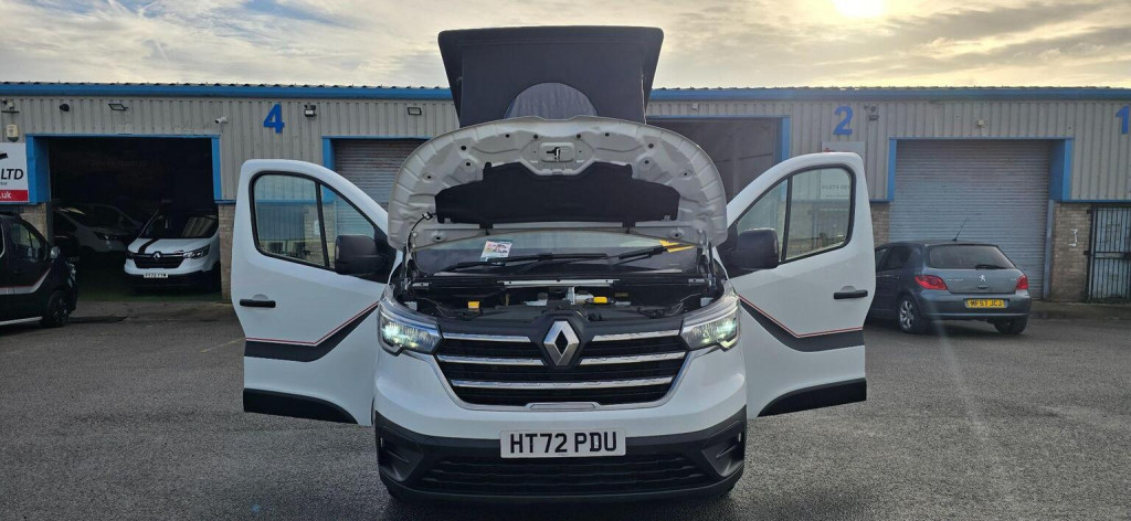 RENAULT TRAFIC