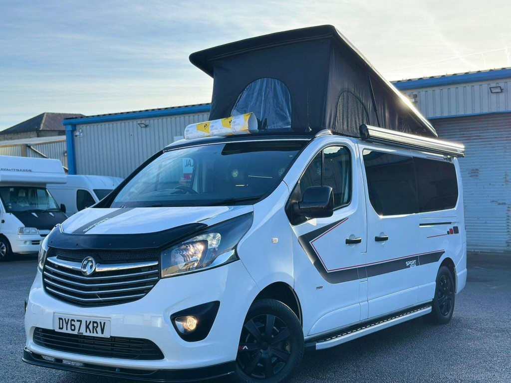 VAUXHALL VIVARO