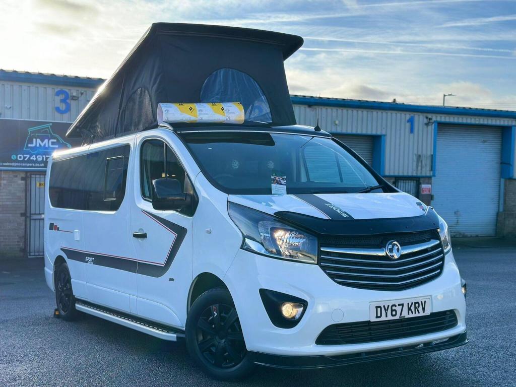 VAUXHALL VIVARO