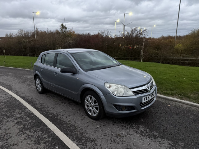 VAUXHALL ASTRA 1.6 i 16v Design