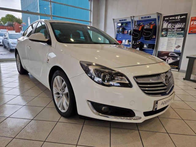 VAUXHALL INSIGNIA