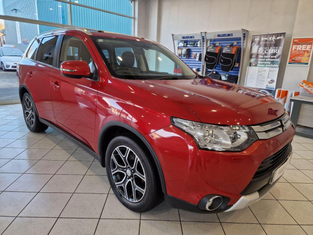 MITSUBISHI OUTLANDER