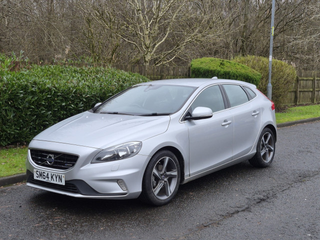 VOLVO V40 1.6 R-Design D2 (115hp)