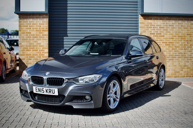 BMW 3 SERIES