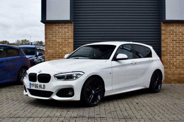 BMW 1 SERIES