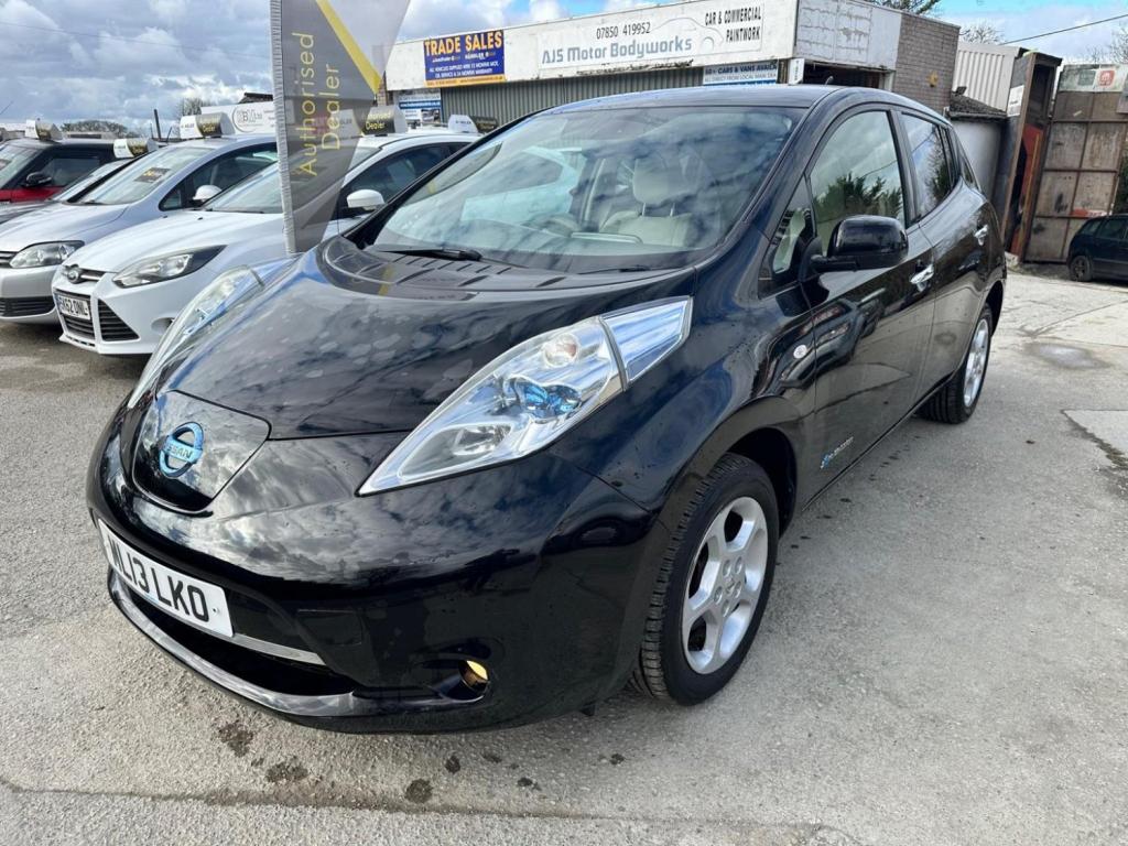 NISSAN LEAF