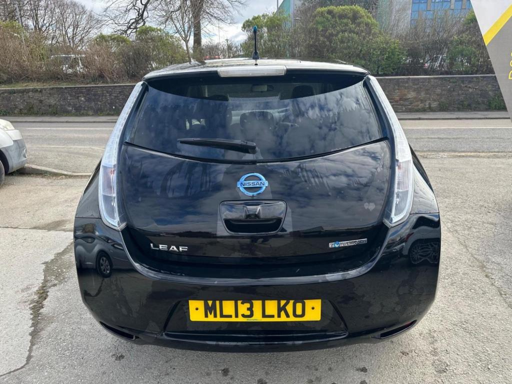 NISSAN LEAF