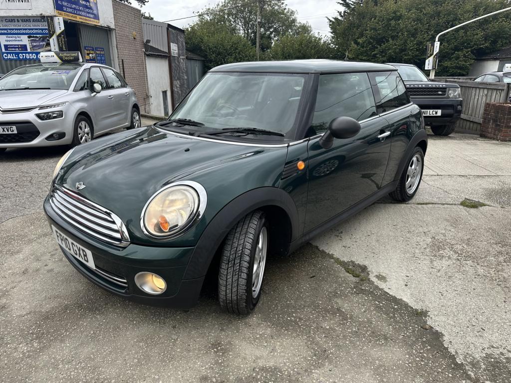 MINI HATCH