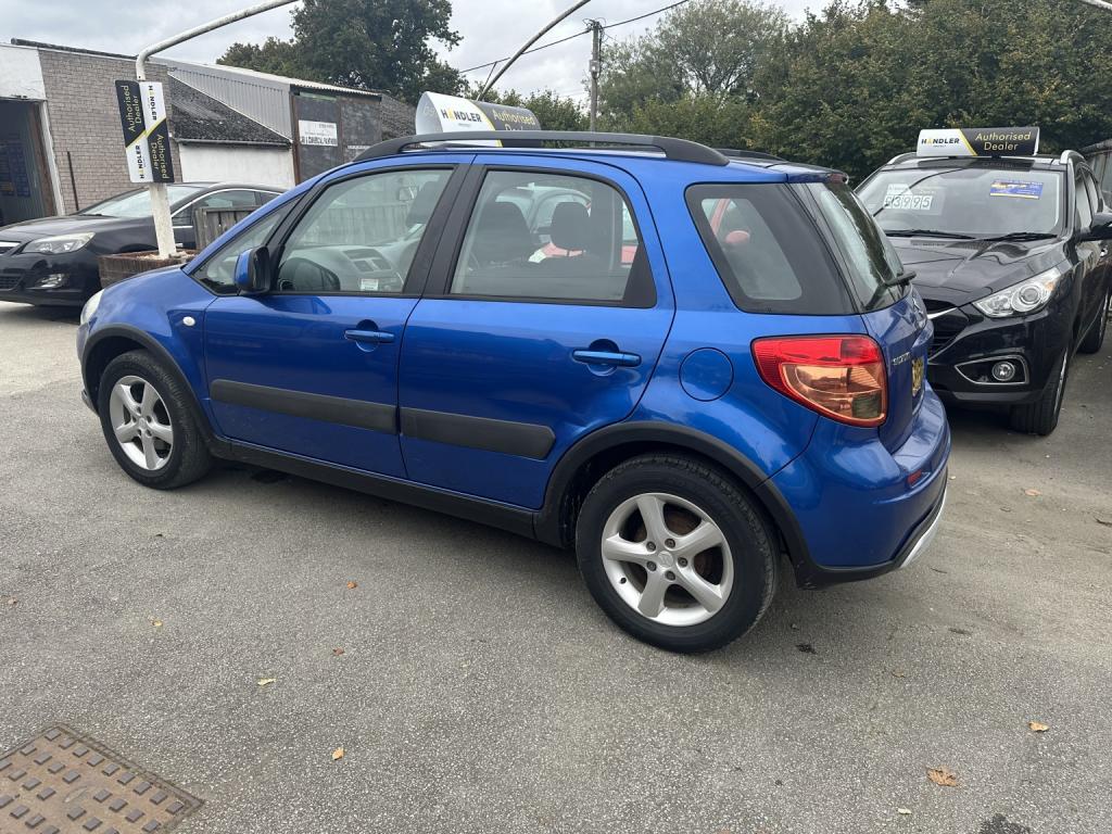 SUZUKI SX4