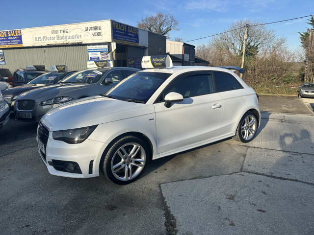 AUDI A1 1.4 TFSI S line