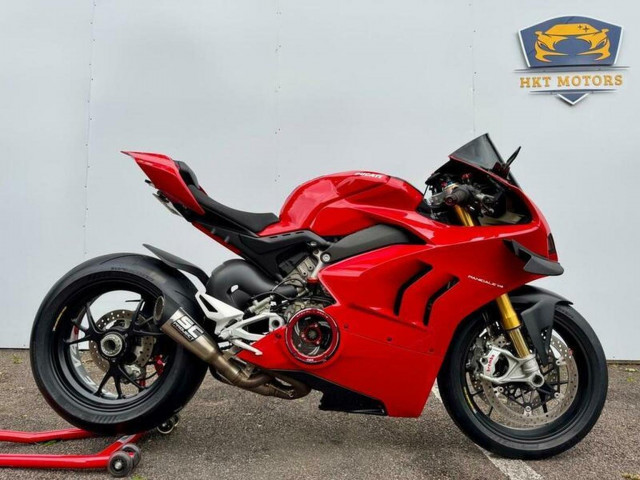 DUCATI PANIGALE V4S