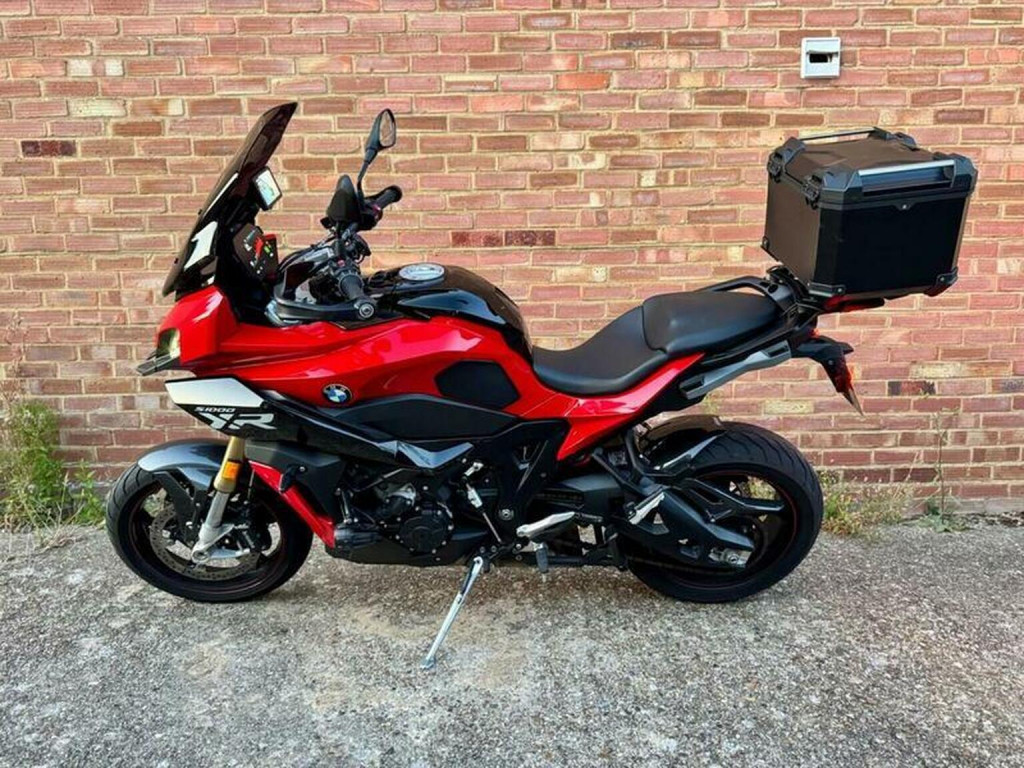 BMW S1000XR