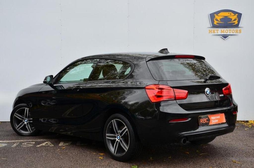 BMW 1 SERIES