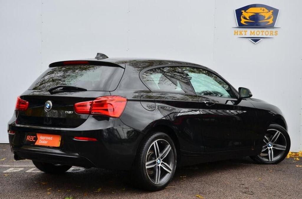 BMW 1 SERIES
