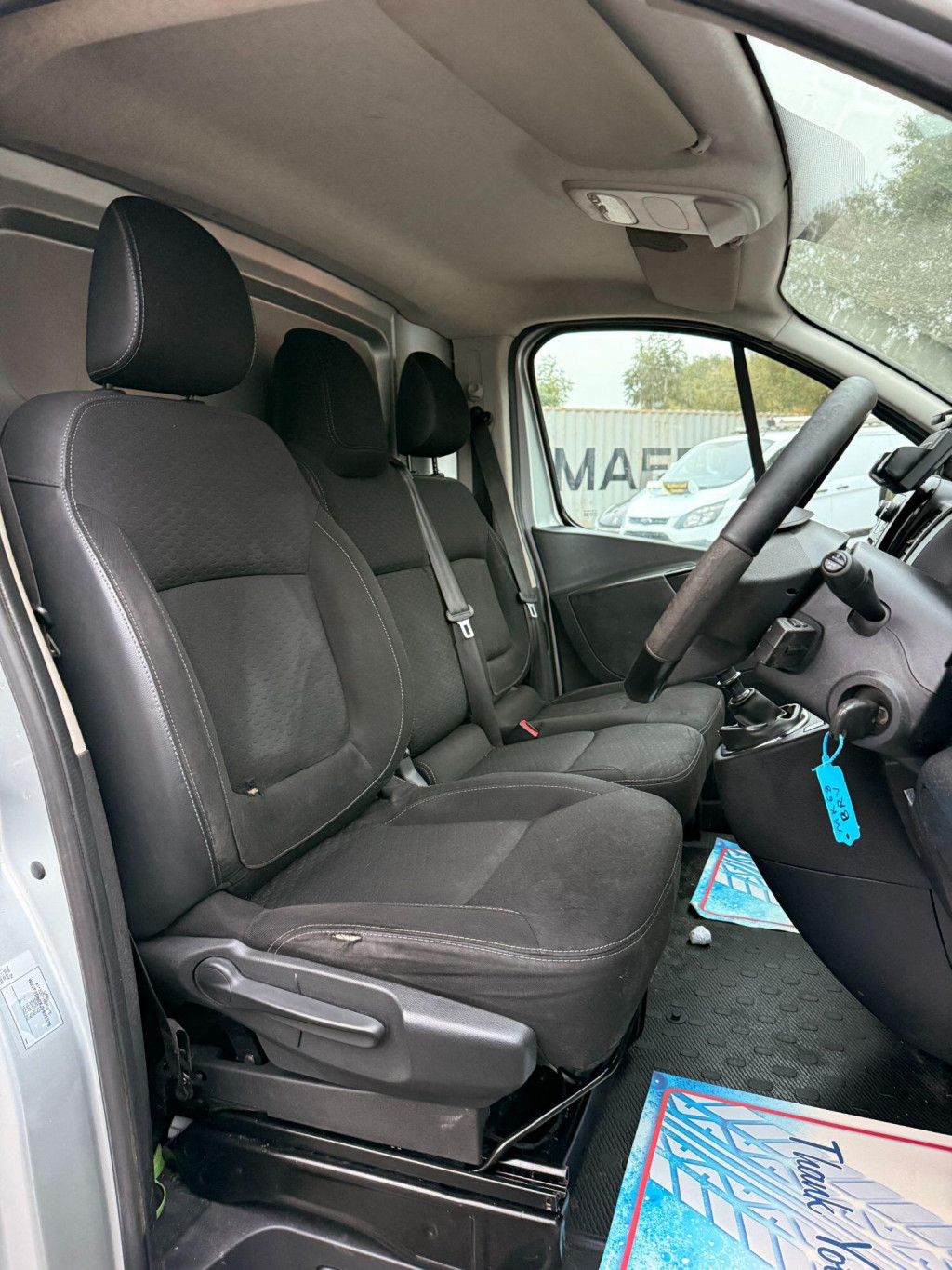 VAUXHALL VIVARO