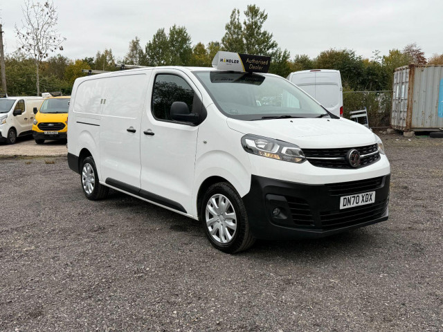 VAUXHALL VIVARO 1.5 Turbo D 2900 Dynamic