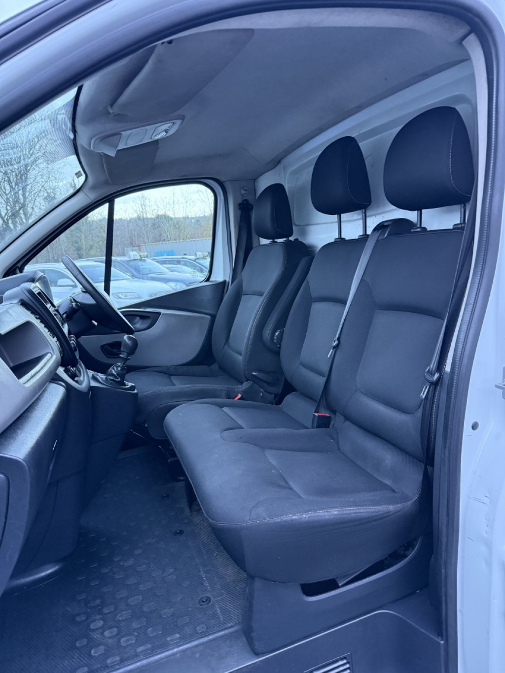 RENAULT TRAFIC