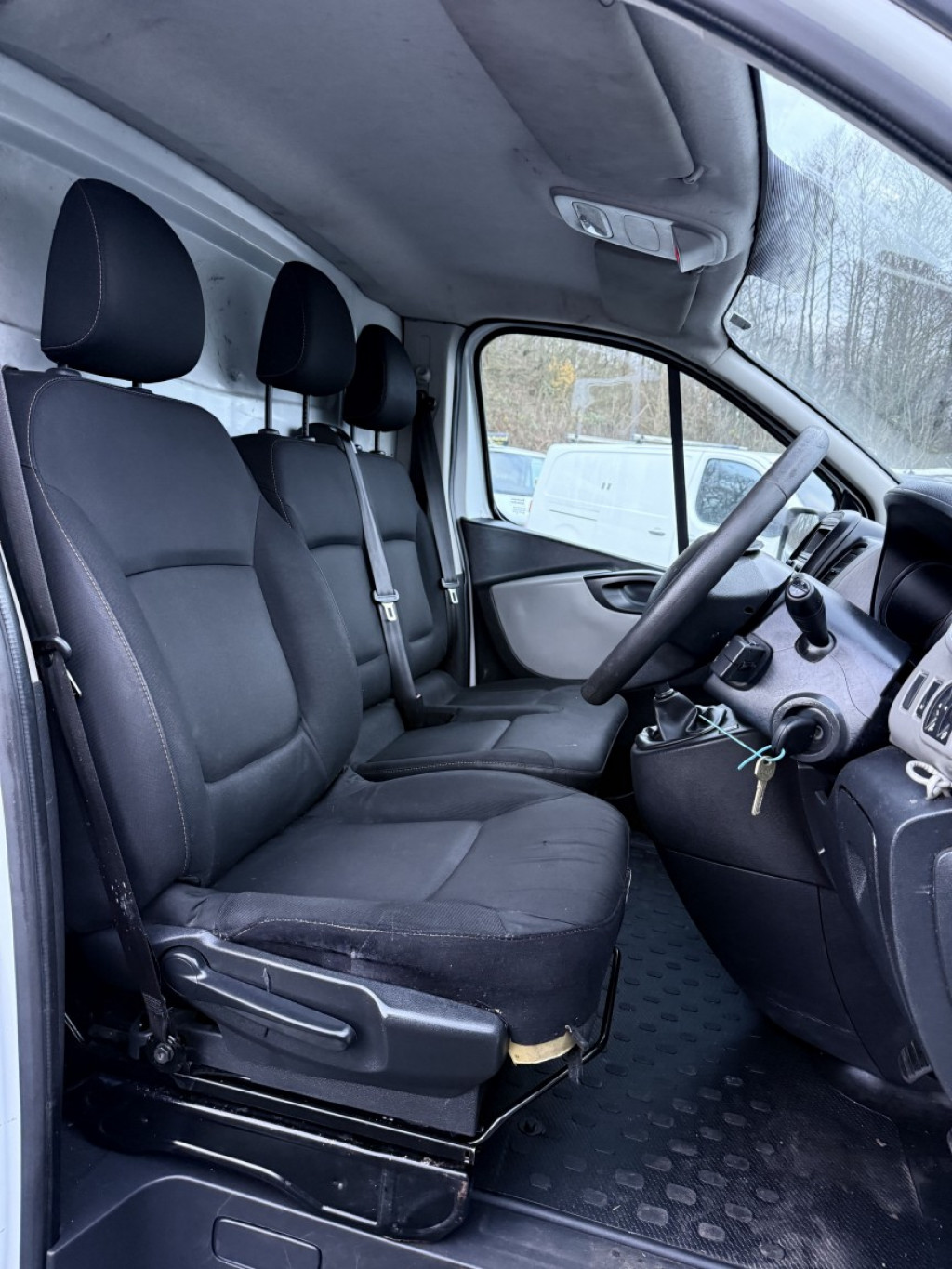 RENAULT TRAFIC