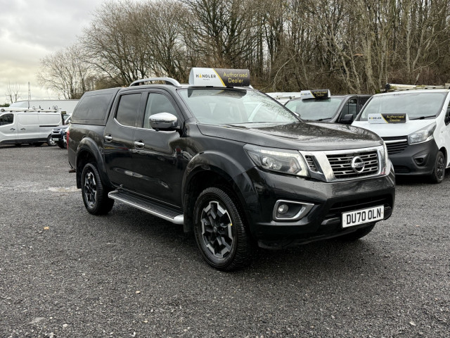 NISSAN NAVARA 2.3 dCi Tekna